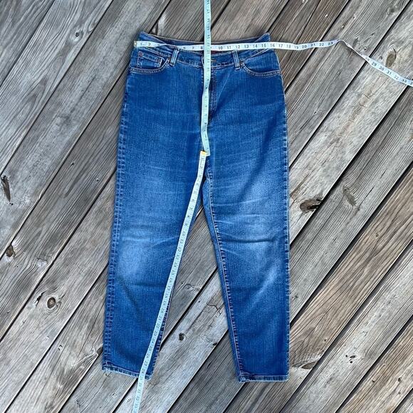 Vintage Levi’s 512 Classic slim fit tapered leg mom jeans - Picture 7 of 7